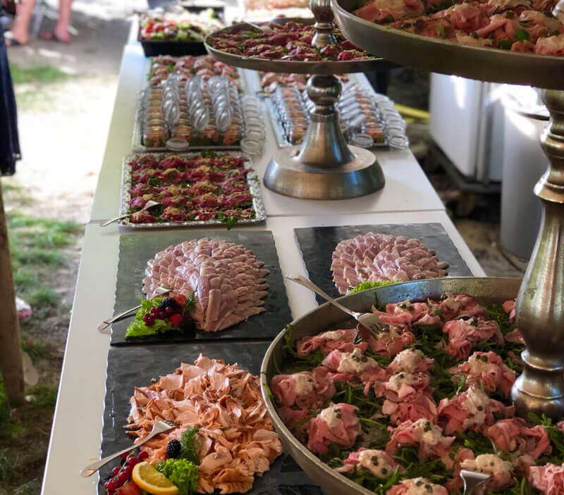 | Runderkamp Catering | Runderkamp.nl