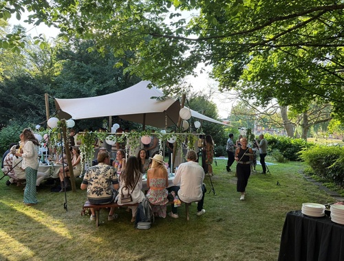 wat houdt catering op locatie in