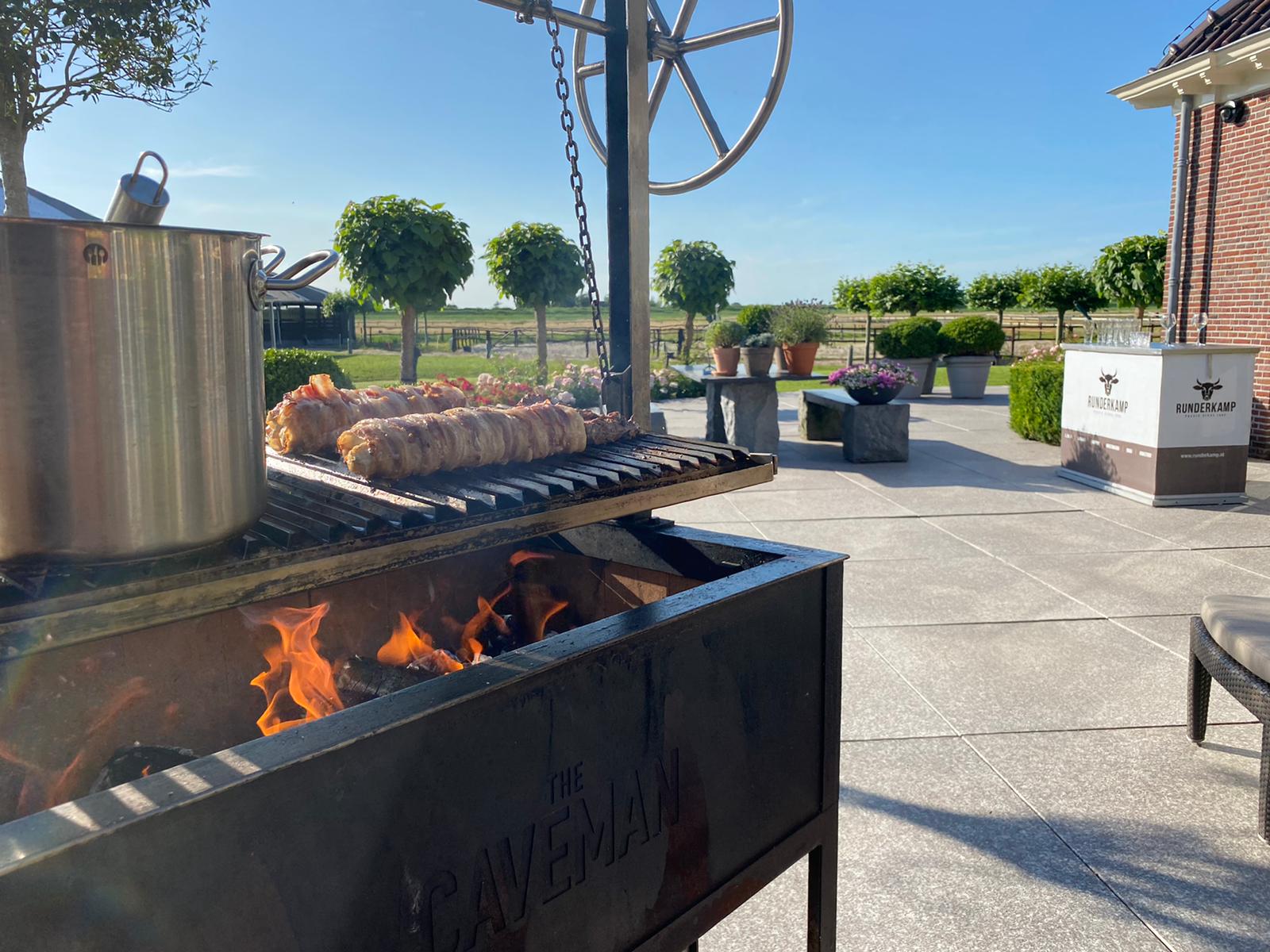 gerechten bij de caveman grill